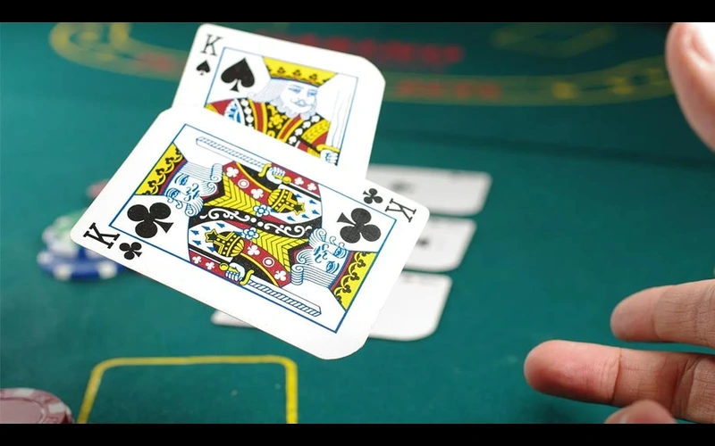 Andar Bahar card game tricks body image